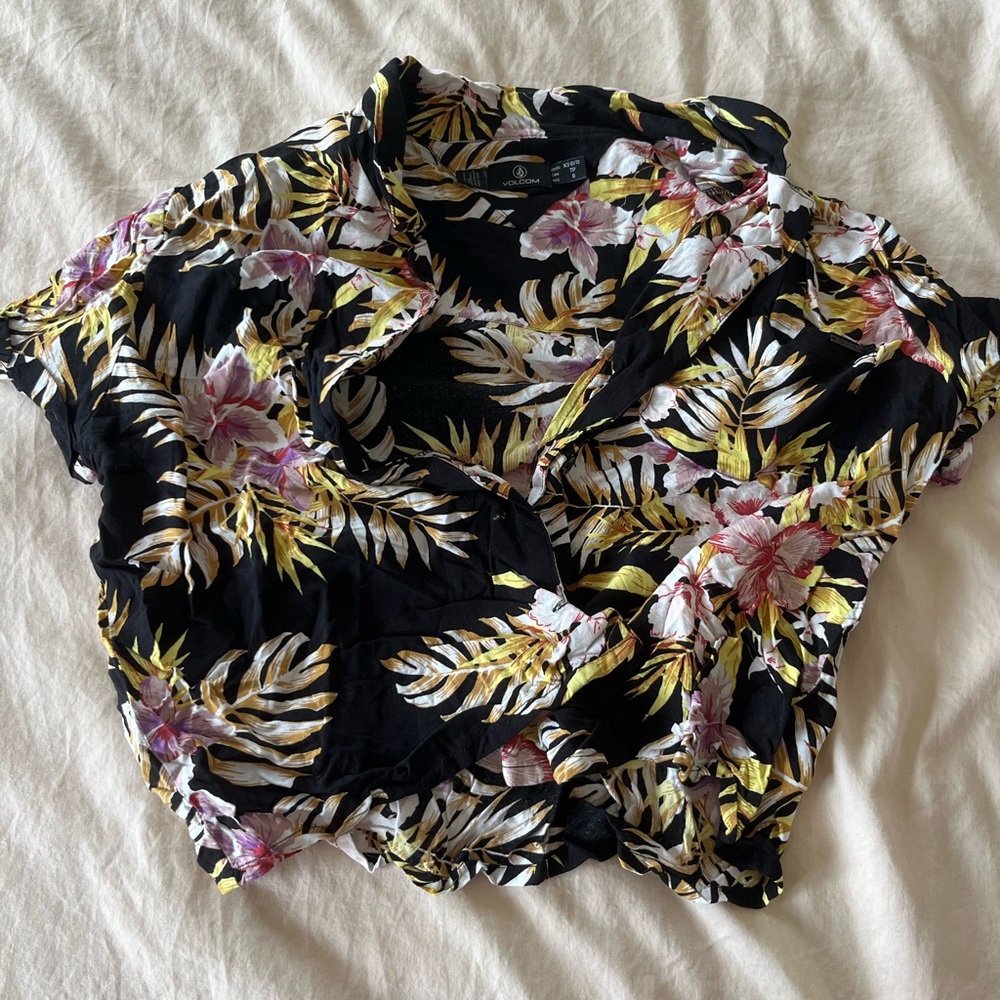 Volcom Hawaiian shirt